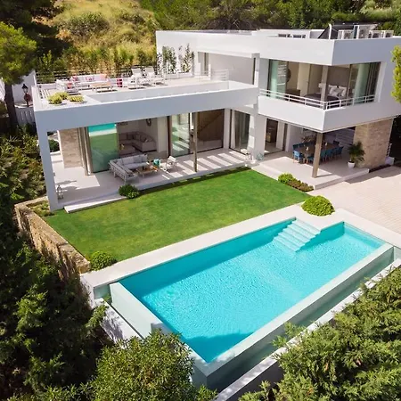 Amazing Modern Located Mins From Rdr234 ヴィラ