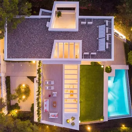 Amazing Modern Located Mins From Rdr234 ヴィラ