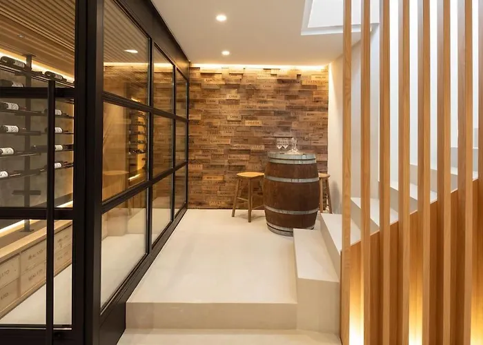 Amazing Modern Located Mins From Rdr234