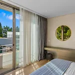 Amazing Modern Located Mins From Rdr234 Villa Marbella