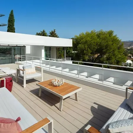 Amazing Modern Located Mins From Rdr234 Villa