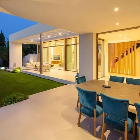 Amazing Modern Located Mins From Rdr234 别墅 马尔韦利亚