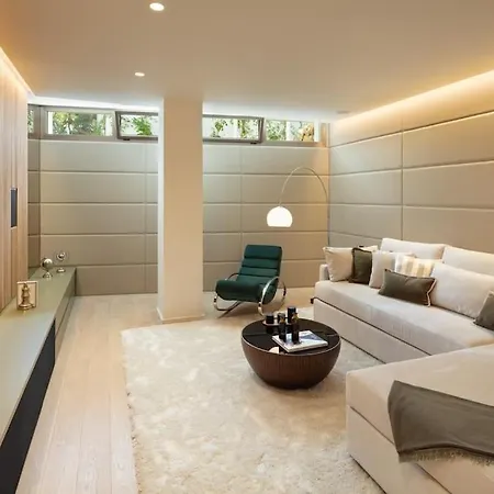 Amazing Modern Located Mins From Rdr234 别墅 马尔韦利亚