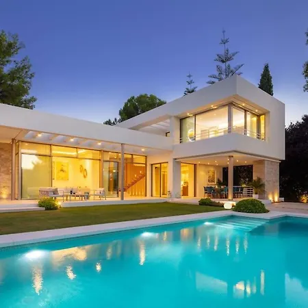 Amazing Modern Located Mins From Rdr234 别墅