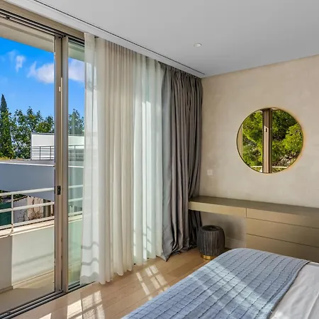 Amazing Modern Located Mins From Rdr234 Villa Marbella