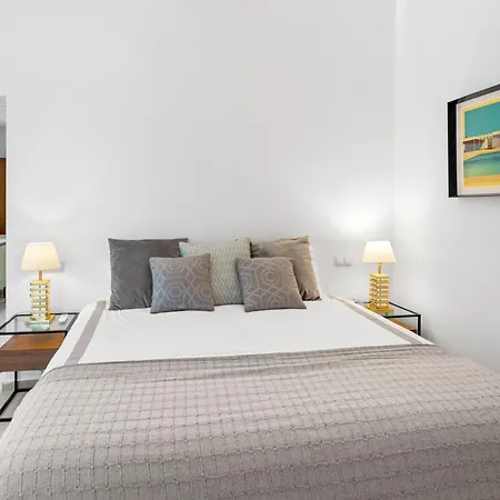 Amazing Modern Located Mins From Rdr234 Villa Marbella