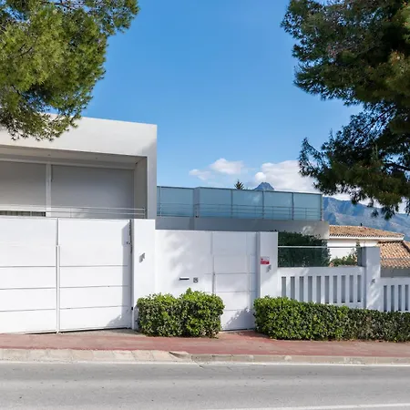 Villa Amazing Modern Located Mins From Rdr234