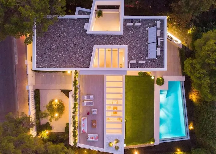 Amazing Modern Located Mins From Rdr234 Villa