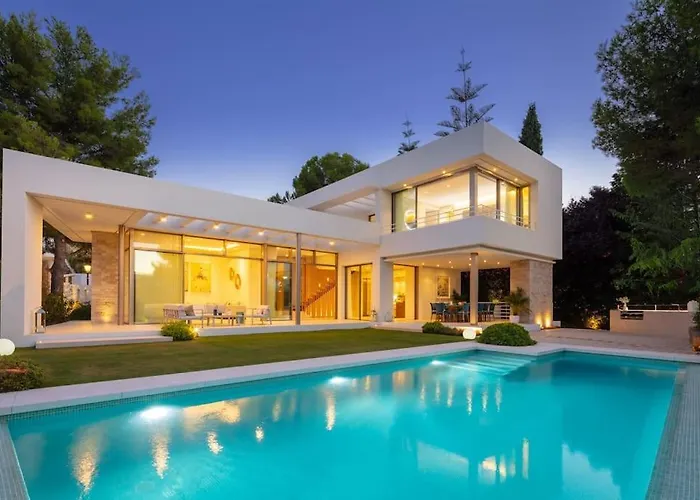 Amazing Modern Located Mins From Rdr234 Villa