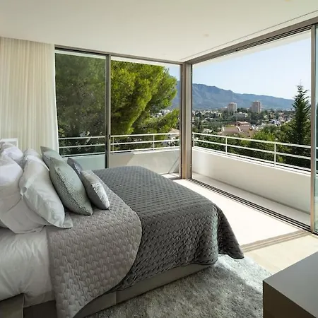 Amazing Modern Located Mins From Rdr234