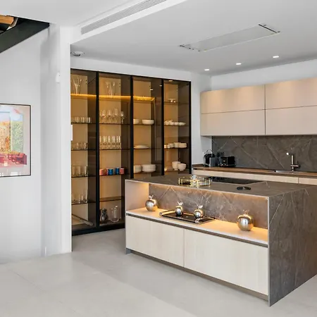 Amazing Modern Located Mins From Rdr234 Вилла Марбелья