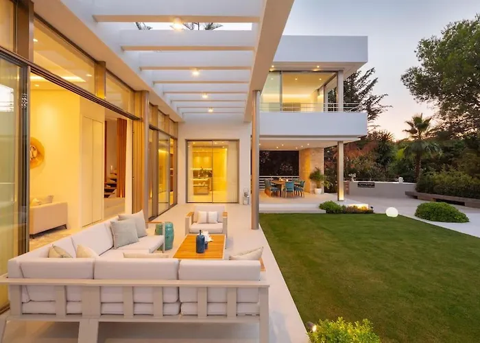 Amazing Modern Located Mins From Rdr234 Villa Marbella